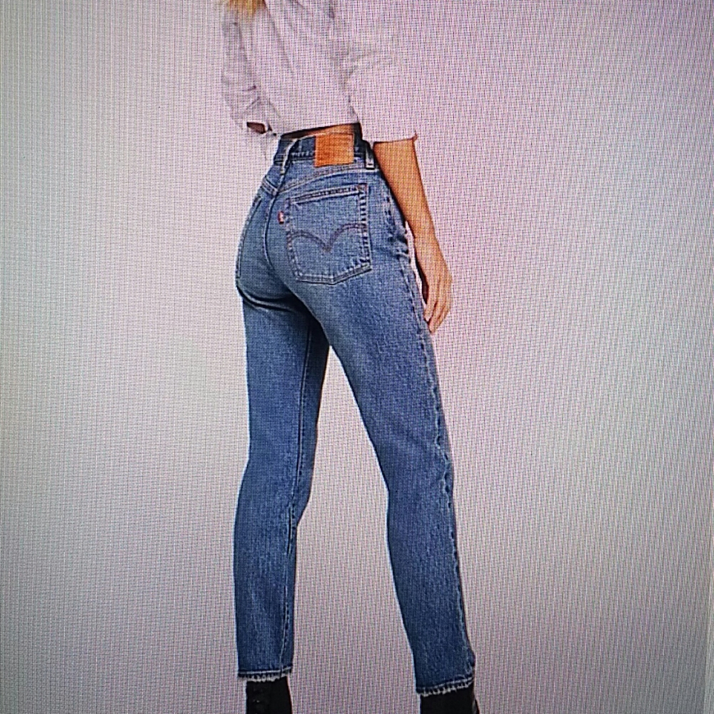 LEVI'S - stretch wedgie high rise jeans